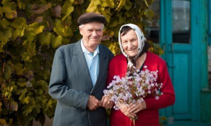 39 красивых поздравлений на День пожилых людей